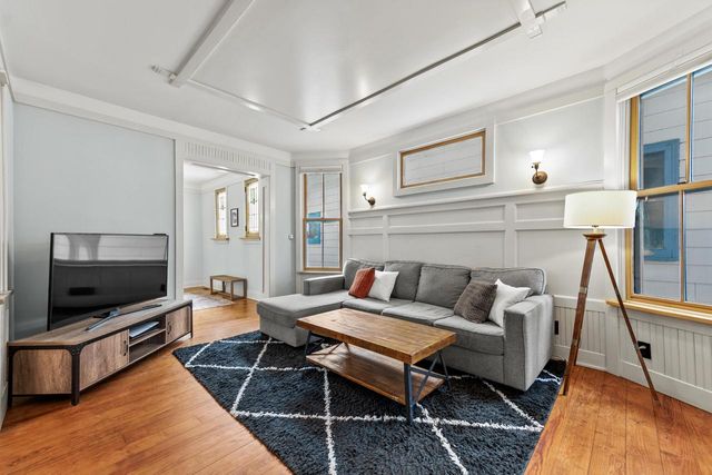 2555 N Pierce STREET, Milwaukee, WI 53212