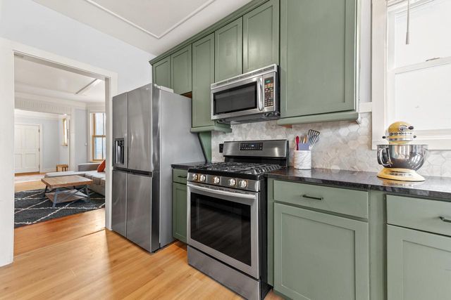 2555 N Pierce STREET, Milwaukee, WI 53212