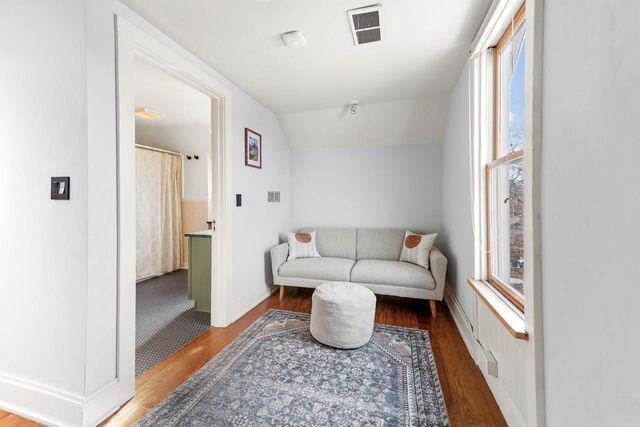 2555 N Pierce STREET, Milwaukee, WI 53212