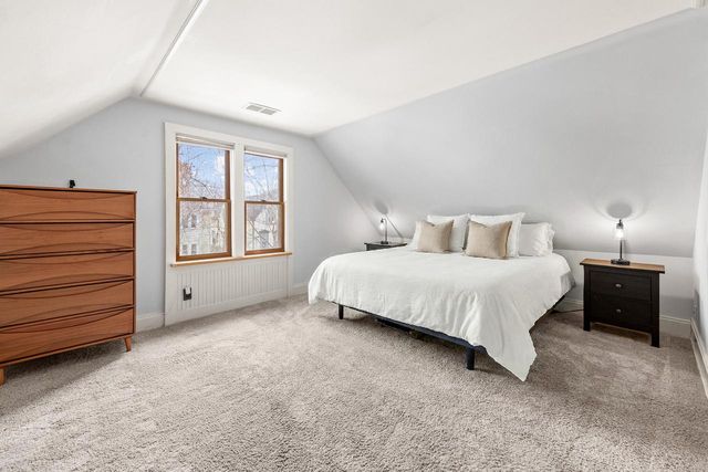 2555 N Pierce STREET, Milwaukee, WI 53212