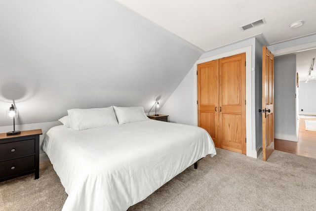 2555 N Pierce STREET, Milwaukee, WI 53212