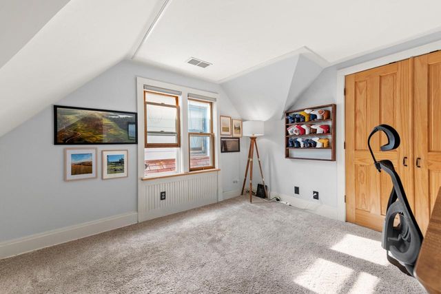 2555 N Pierce STREET, Milwaukee, WI 53212