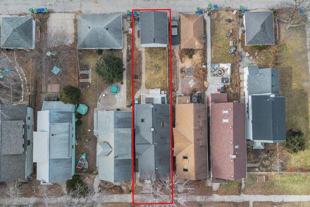 2555 N Pierce STREET, Milwaukee, WI 53212