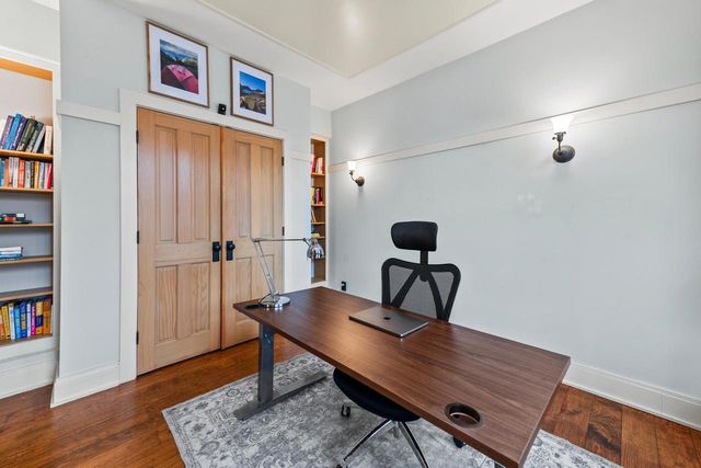 2555 N Pierce STREET, Milwaukee, WI 53212