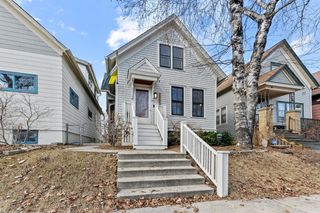 2555 N Pierce STREET, Milwaukee, WI 53212