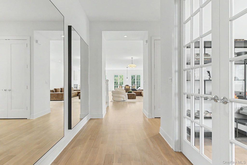8 Jasmine Lane, Rye Brook, NY 10573 — photo 2