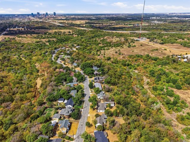 4005 Medford Road, Fort Worth, TX 76103