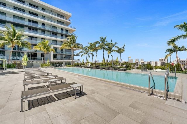 2960 NE 207th Street 1205, Aventura, FL 33180
