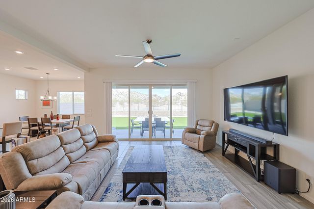 18622 W CHUCKWALLA CANYON Road, Goodyear, AZ 85338