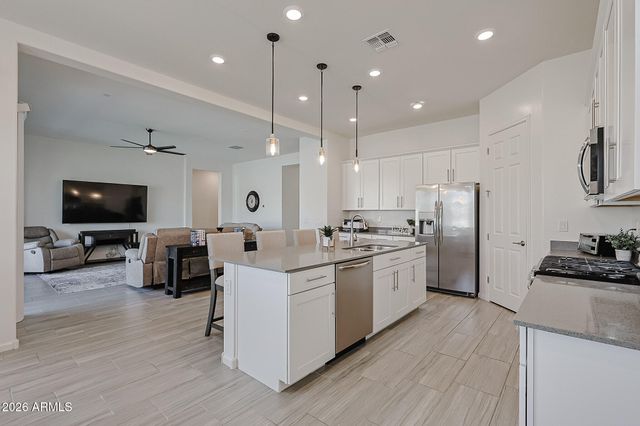18622 W CHUCKWALLA CANYON Road, Goodyear, AZ 85338