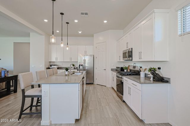 18622 W CHUCKWALLA CANYON Road, Goodyear, AZ 85338