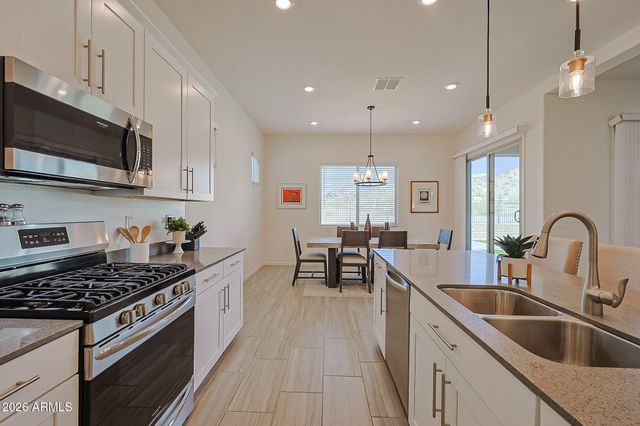 18622 W CHUCKWALLA CANYON Road, Goodyear, AZ 85338