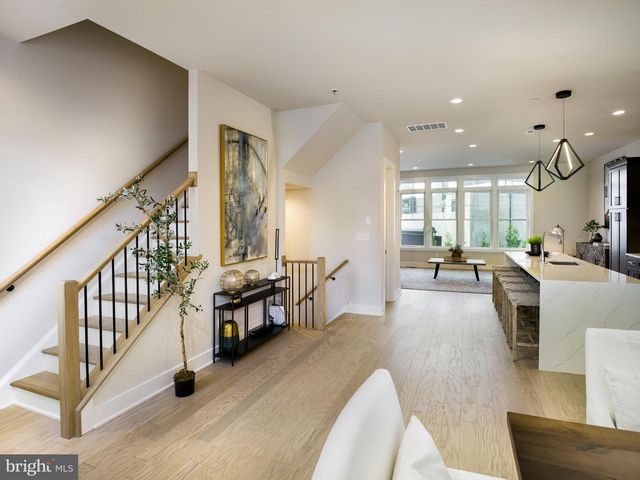 334 FOXTAIL LN, Newtown Square, PA 19073
