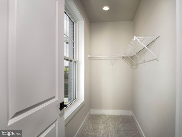 334 FOXTAIL LN, Newtown Square, PA 19073