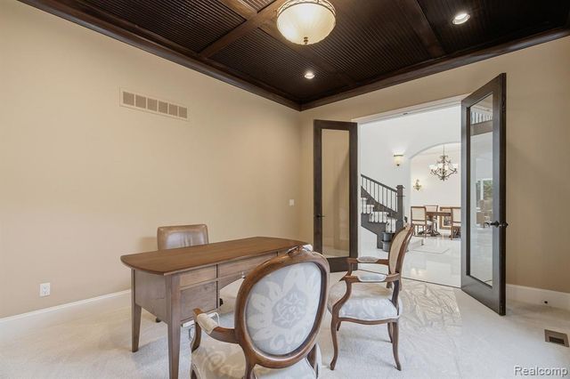 2707 Turtle Lake Drive, Bloomfield Hills, MI 48302