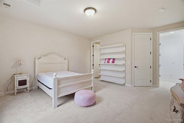 2707 Turtle Lake Drive, Bloomfield Hills, MI 48302
