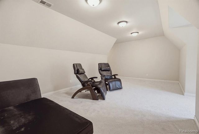 2707 Turtle Lake Drive, Bloomfield Hills, MI 48302