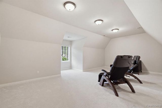2707 Turtle Lake Drive, Bloomfield Hills, MI 48302