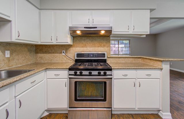 947 W Bertrand Street, Houston, TX 77088