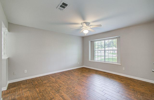947 W Bertrand Street, Houston, TX 77088