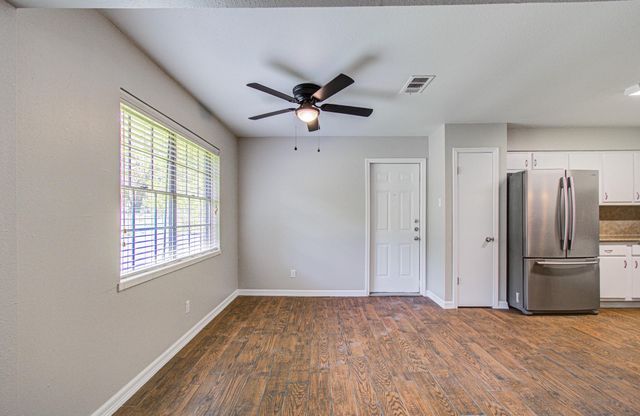 947 W Bertrand Street, Houston, TX 77088
