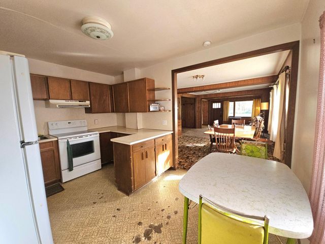 920 E Evergreen Street, Isle, MN 56342