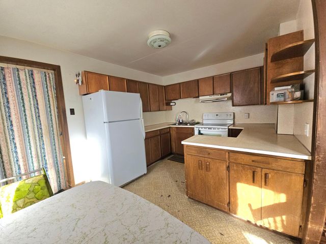 920 E Evergreen Street, Isle, MN 56342