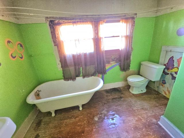 920 E Evergreen Street, Isle, MN 56342