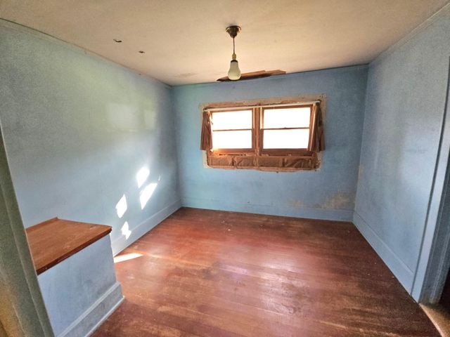 920 E Evergreen Street, Isle, MN 56342