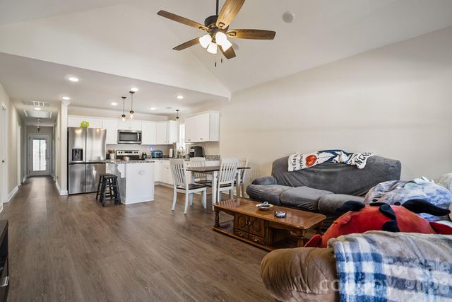 15 Hill Street, York, SC 29745