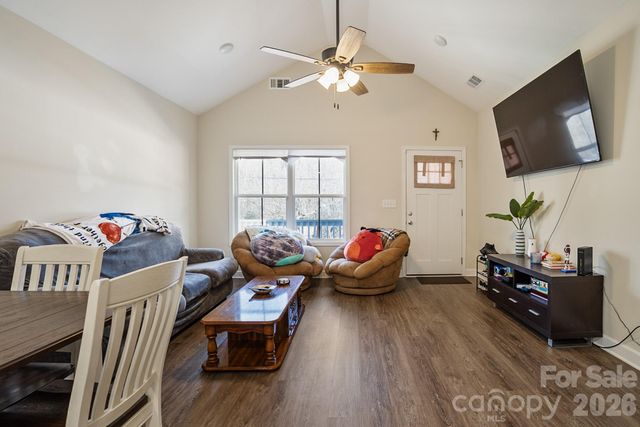 15 Hill Street, York, SC 29745