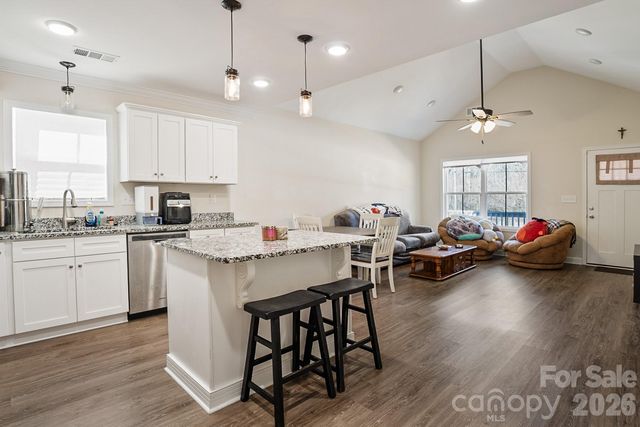 15 Hill Street, York, SC 29745