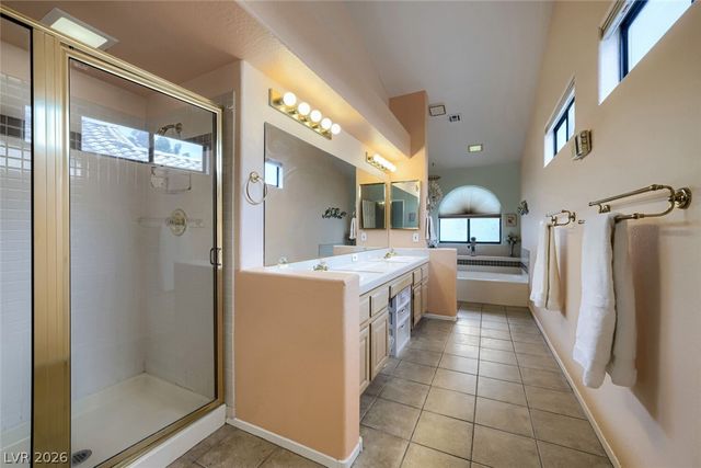 9536 Cliff View Way, Las Vegas, NV 89117
