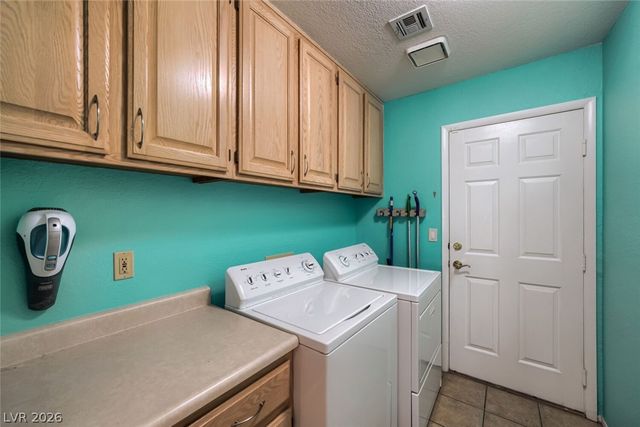 9536 Cliff View Way, Las Vegas, NV 89117