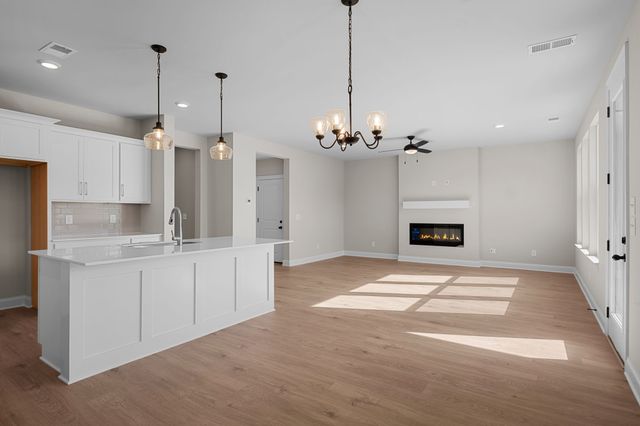 1315 Ruddy Way, Lebanon, TN 37090