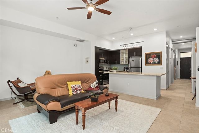 133 The Promenade N 318, Long Beach, CA 90802