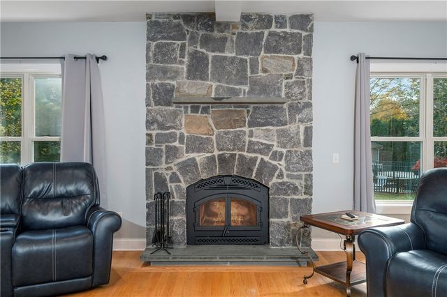 151 Drum Rock Avenue Avenue, Warwick, RI 02886