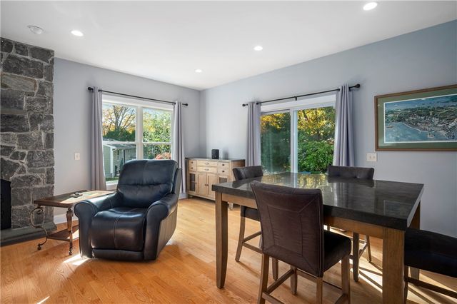 151 Drum Rock Avenue Avenue, Warwick, RI 02886