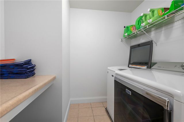 151 Drum Rock Avenue Avenue, Warwick, RI 02886