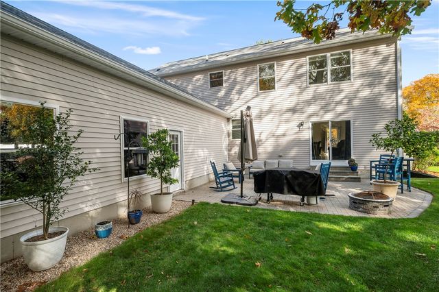 151 Drum Rock Avenue Avenue, Warwick, RI 02886