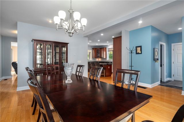 151 Drum Rock Avenue Avenue, Warwick, RI 02886