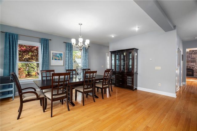 151 Drum Rock Avenue Avenue, Warwick, RI 02886