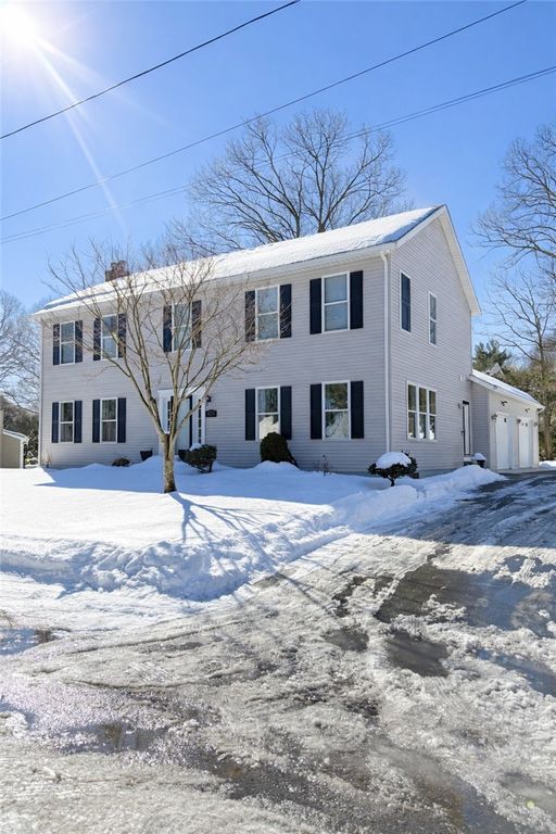 151 Drum Rock Avenue Avenue, Warwick, RI 02886