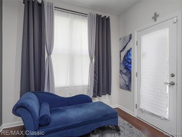 24869 Ivy, Novi, MI 48375