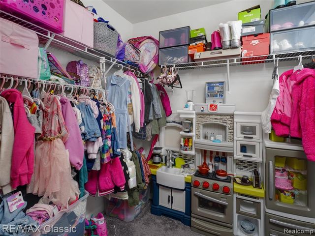 24869 Ivy, Novi, MI 48375