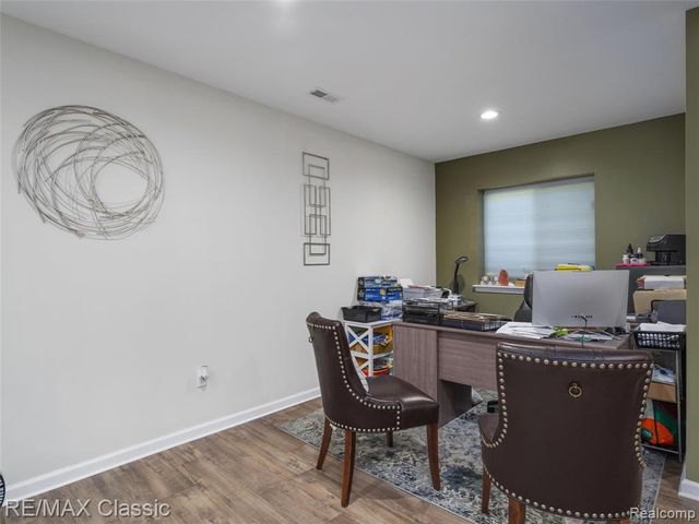 24869 Ivy, Novi, MI 48375