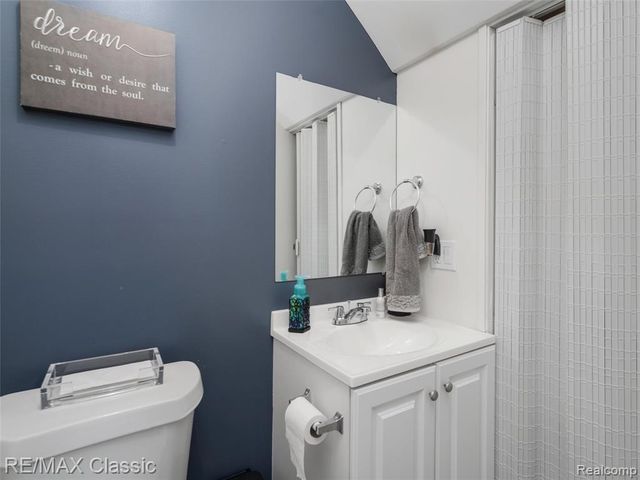 24869 Ivy, Novi, MI 48375