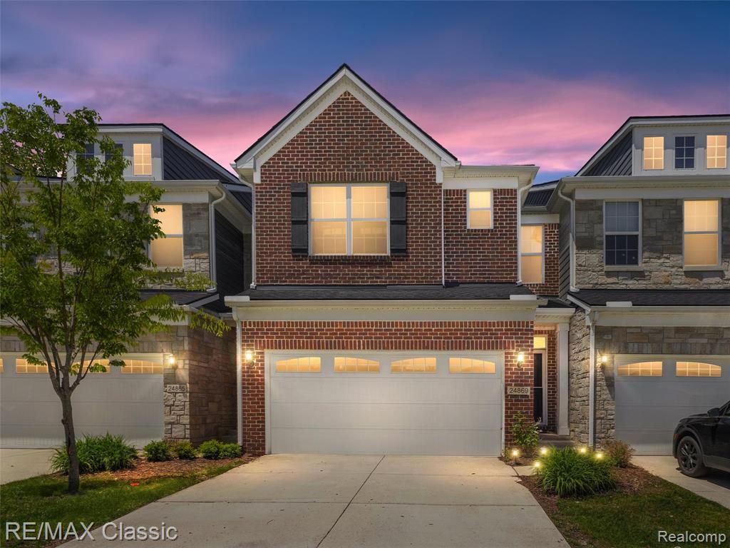 24869 Ivy, Novi, MI 48375