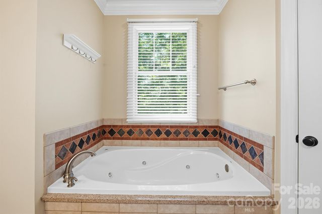 321 Winding Creek Drive, Morganton, NC 28655