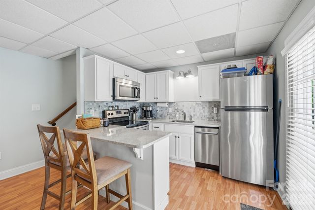 321 Winding Creek Drive, Morganton, NC 28655